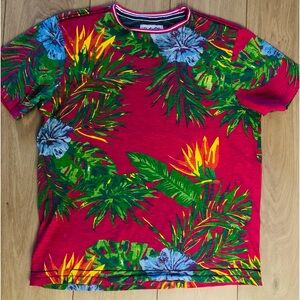 Men’s T-shirt in Tropical print. Size large